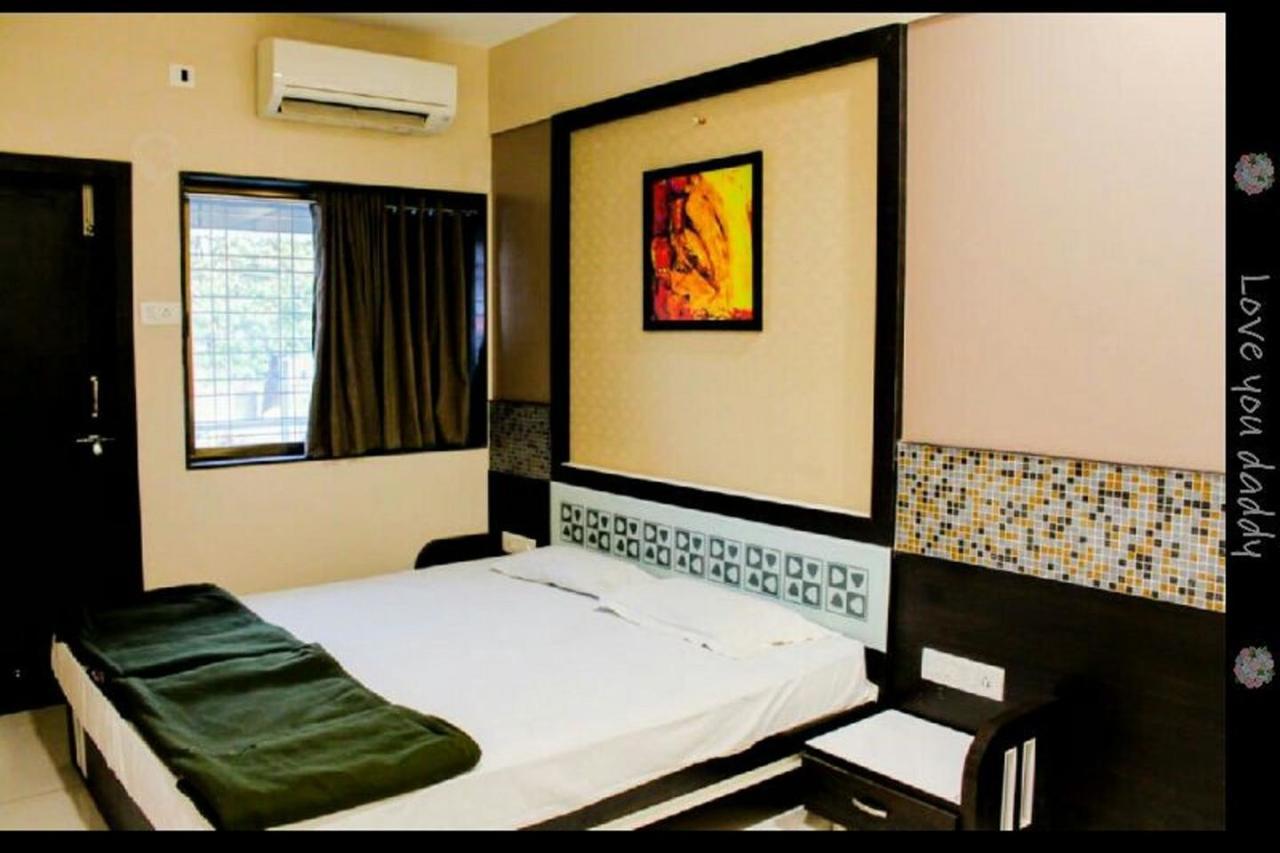 Hotel Oberoi 艾哈迈德讷格尔 外观 照片